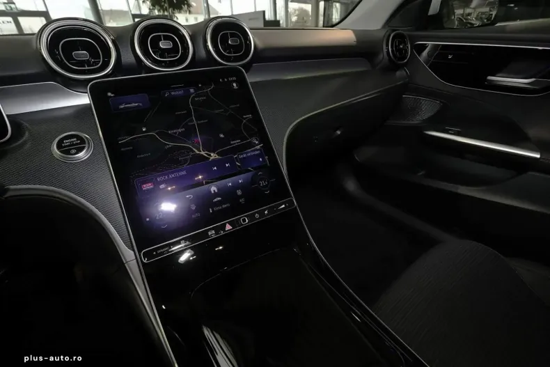 Mercedes-Benz C 200 (Clasa C) din 2024 cu 3.040 km - oferta MER187883 - foto 10