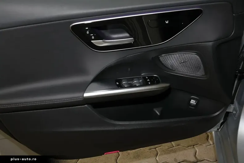 Mercedes-Benz C 200 (Clasa C) din 2024 cu 3.040 km - oferta MER187883 - foto 12