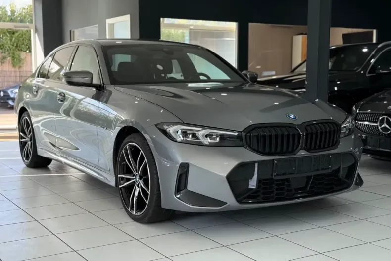 BMW 330 (Seria 3) din 2022 cu 53.100 km - oferta BMW187897 - foto 2