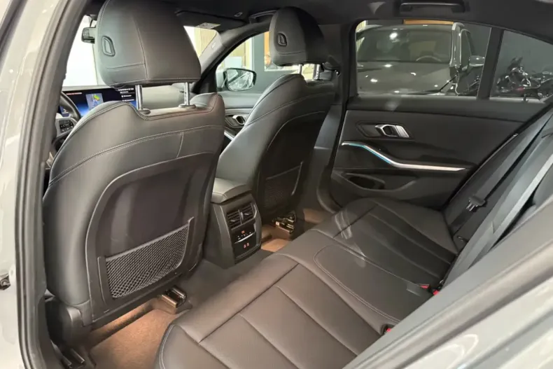 BMW 330 (Seria 3) din 2022 cu 53.100 km - oferta BMW187897 - foto 12