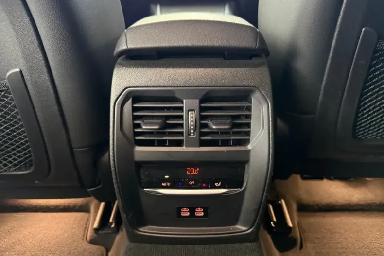 BMW 330 (Seria 3) din 2022 cu 53.100 km - oferta BMW187897 - foto 18