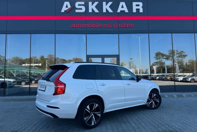 Volvo XC90 din 2021 cu 59.753 km - oferta VOL187904 - foto 4