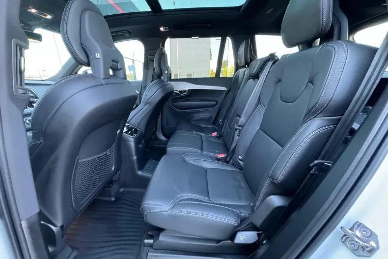 Volvo XC90 din 2021 cu 59.753 km - oferta VOL187904 - foto 13