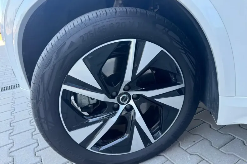 Volvo XC90 din 2021 cu 59.753 km - oferta VOL187904 - foto 33