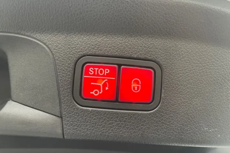 Mercedes-Benz GLE 63 AMG (Clasa GLE) din 2023 cu 65.000 km - oferta MER187922 - foto 24