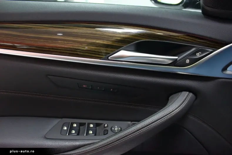 BMW 540 (Seria 5) din 2021 cu 66.277 km - oferta BMW187925 - foto 28