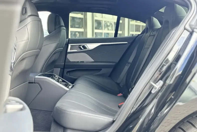 BMW M850 (Modele M) din 2024 cu 27.000 km - oferta BMW187934 - foto 10