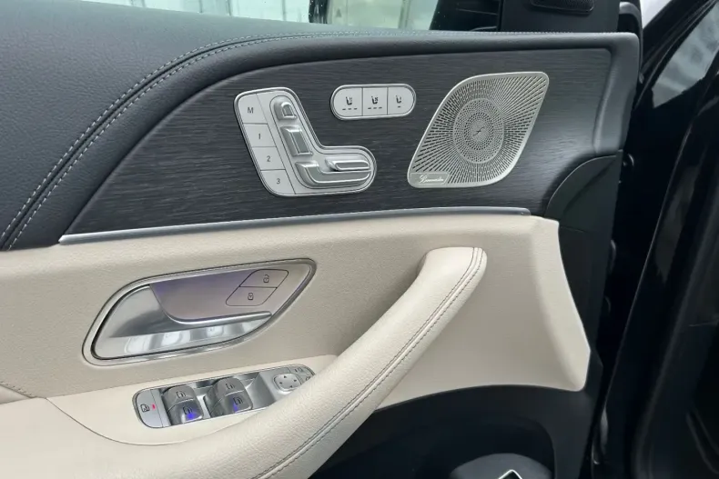 Mercedes-Benz GLS 450 (Clasa GLS) din 2024 cu 33.601 km - oferta MER187935 - foto 11