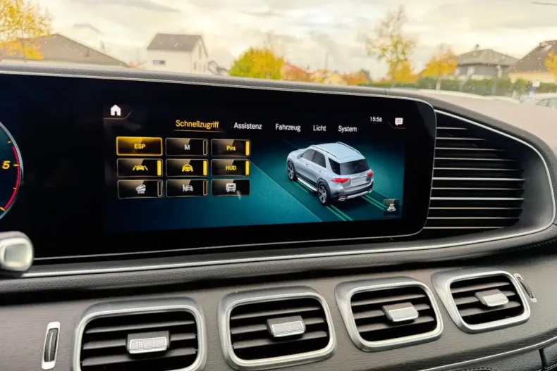 Mercedes-Benz GLE 400 (Clasa GLE) din 2021 cu 79.859 km - oferta MER187945 - foto 31