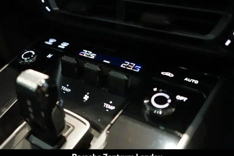 Porsche 992 din 2024 cu 25.718 km - oferta POR187949 - foto 16