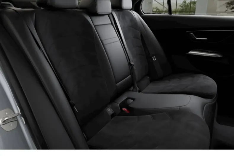 Mercedes-Benz E 220 (Clasa E) din 2025 cu 27.644 km - oferta MER187951 - foto 10