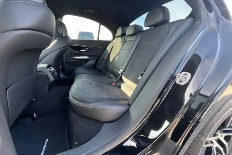 Mercedes-Benz E 220 (Clasa E) din 2025 cu 25.350 km - oferta MER187952 - foto 19