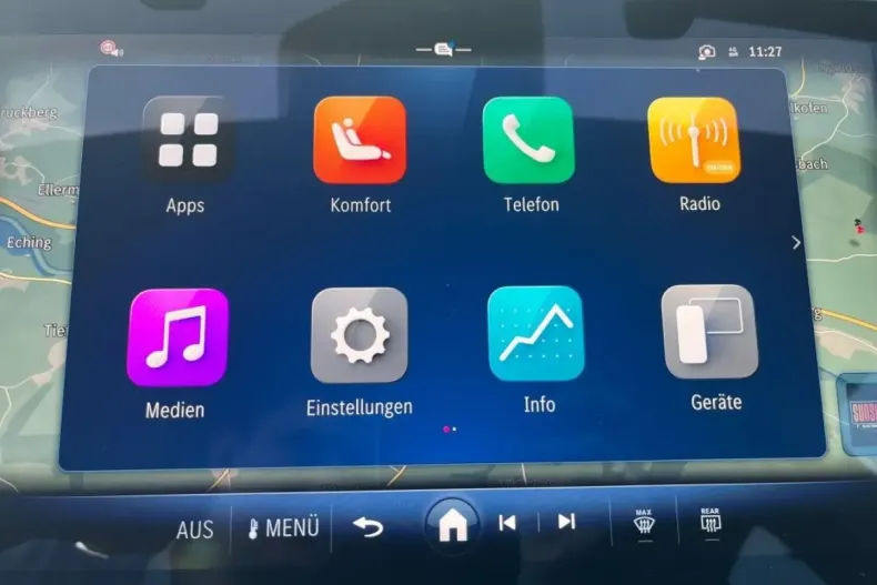 Mercedes-Benz E 220 (Clasa E) din 2025 cu 25.350 km - oferta MER187952 - foto 24