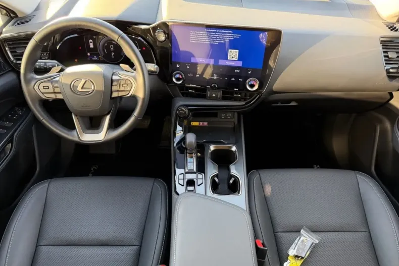 Lexus NX 450h din 2025 cu 13.403 km - oferta LEX187960 - foto 9