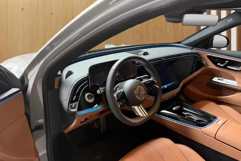 Mercedes-Benz E 200 (Clasa E) din 2026 cu 8 km - oferta MER187965 - foto 9