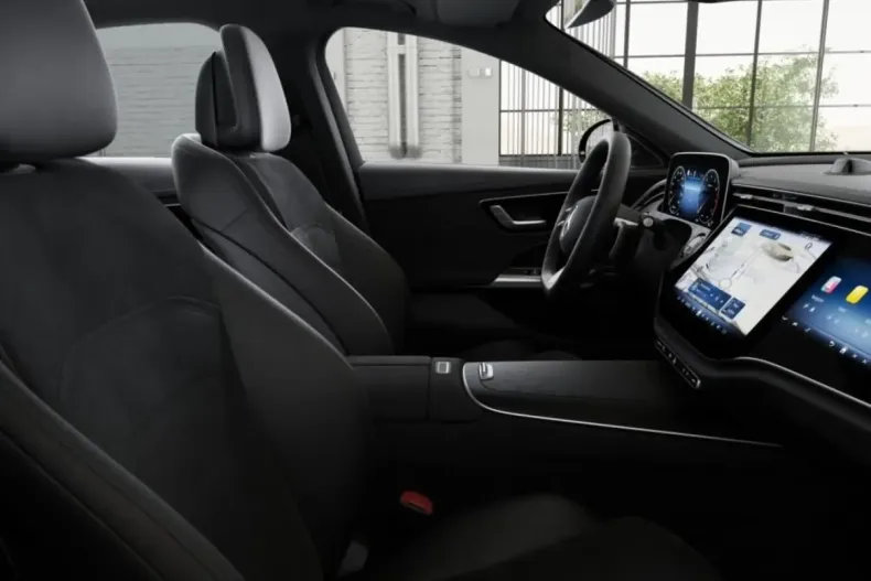 Mercedes-Benz E 200 (Clasa E) din 2024 cu 23.304 km - oferta MER187966 - foto 7