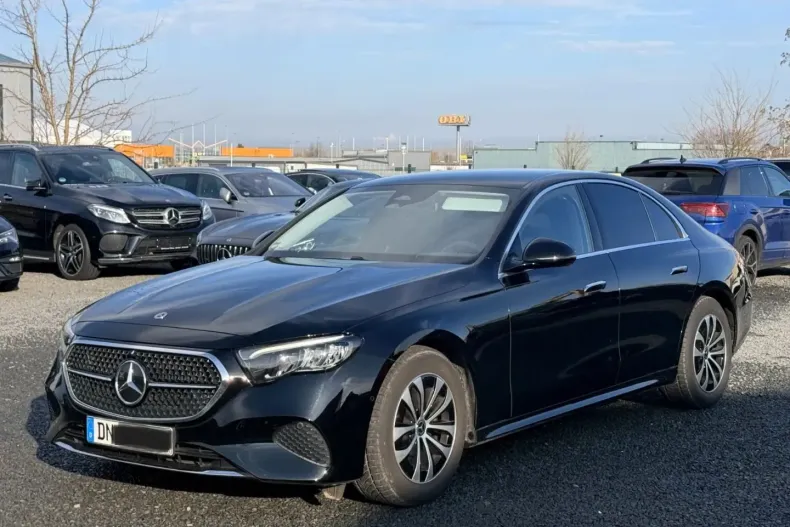 Mercedes-Benz E 200 (Clasa E) din 2025 cu 42.200 km - oferta MER187968 - foto 2