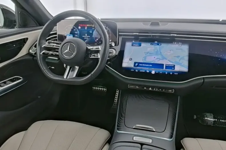 Mercedes-Benz E 220 (Clasa E) din 2024 cu 36.150 km - oferta MER187969 - foto 6