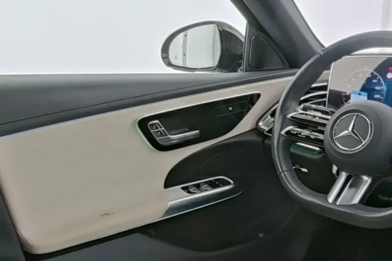 Mercedes-Benz E 220 (Clasa E) din 2024 cu 36.150 km - oferta MER187969 - foto 8