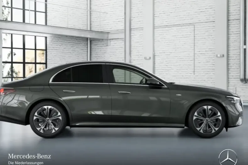 Mercedes-Benz E 300 (Clasa E) din 2025 cu 4.545 km - oferta MER187970 - foto 16