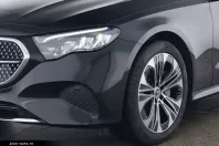 Mercedes-Benz E 300 (Clasa E) din 2024 cu 13.656 km - oferta MER187971 - foto 5