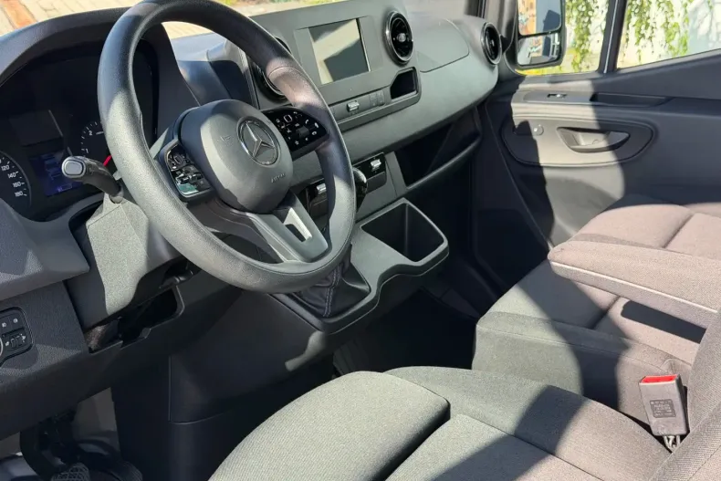 Mercedes-Benz Sprinter din 2023 cu 60.987 km - oferta MER187974 - foto 11