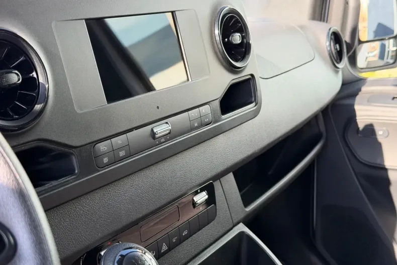 Mercedes-Benz Sprinter din 2023 cu 60.987 km - oferta MER187974 - foto 12