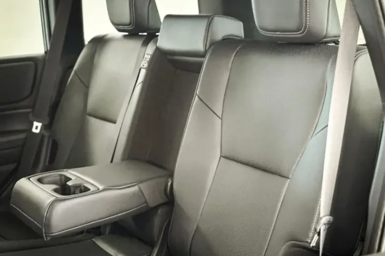 Toyota Land Cruiser din 2025 cu 2.000 km - oferta TOY187981 - foto 15