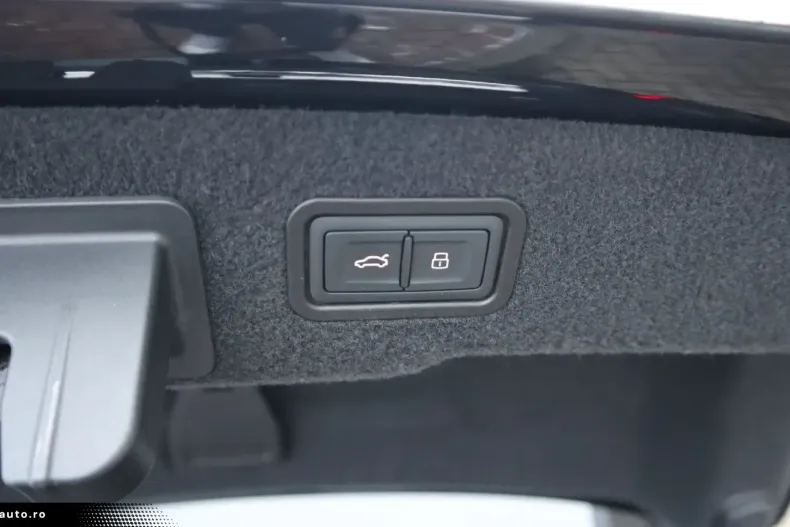 Audi A8 din 2022 cu 80.679 km - oferta AUD187982 - foto 39