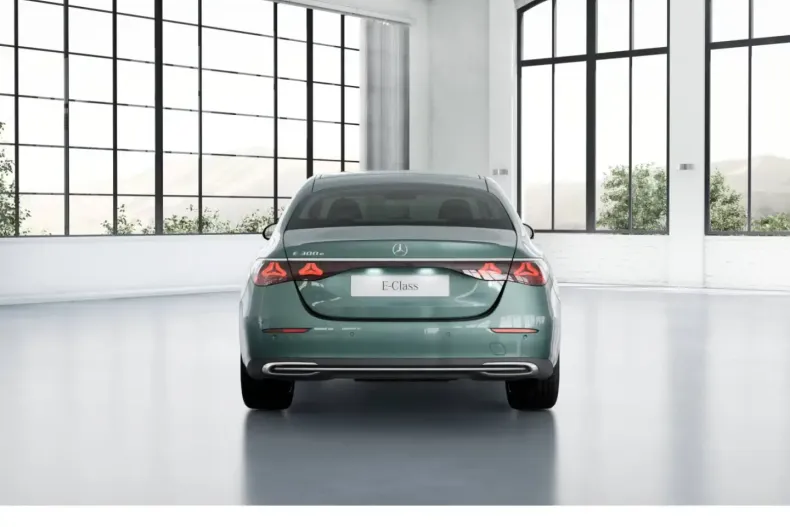 Mercedes-Benz E 300 (Clasa E) din 2024 cu 6.611 km - oferta MER187985 - foto 7