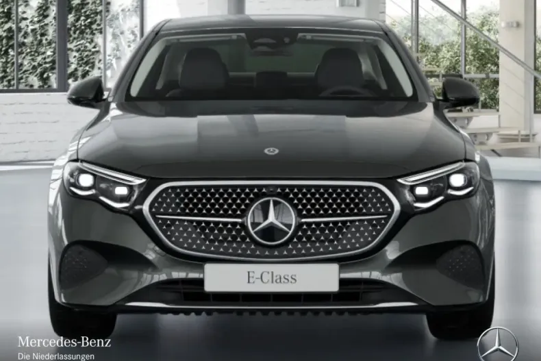 Mercedes-Benz E 300 (Clasa E) din 2024 cu 12.280 km - oferta MER187988 - foto 5