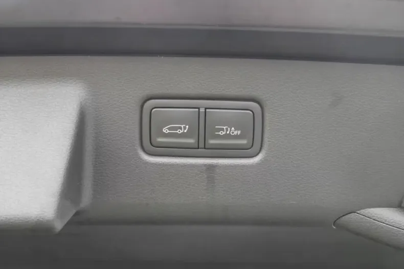 Hyundai STARIA din 2025 cu 10 km - oferta HYU187990 - foto 11