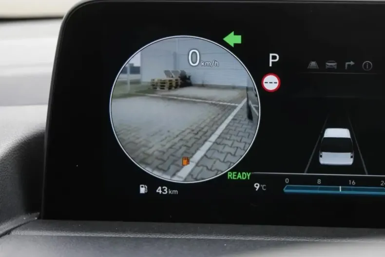 Hyundai STARIA din 2025 cu 10 km - oferta HYU187990 - foto 15