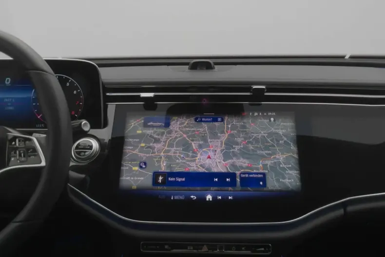 Mercedes-Benz E 200 (Clasa E) din 2024 cu 13.581 km - oferta MER187991 - foto 18