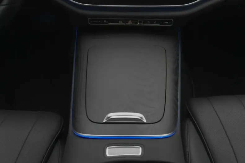 Mercedes-Benz E 200 (Clasa E) din 2024 cu 13.581 km - oferta MER187991 - foto 19