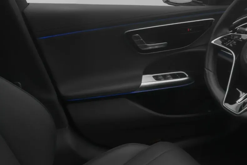 Mercedes-Benz E 200 (Clasa E) din 2024 cu 13.581 km - oferta MER187991 - foto 21