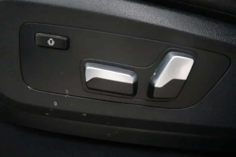 BMW X5 (Seria X) din 2021 cu 59.721 km - oferta BMW188000 - foto 16