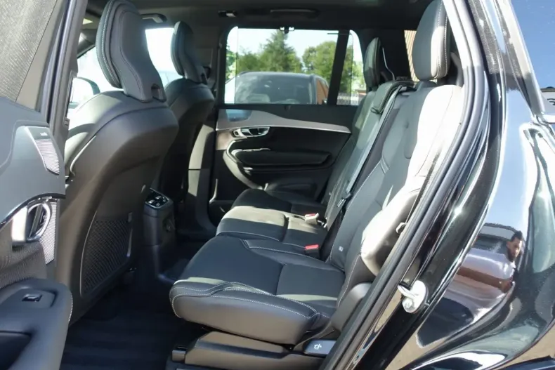 Volvo XC90 din 2024 cu 26.100 km - oferta VOL188001 - foto 9