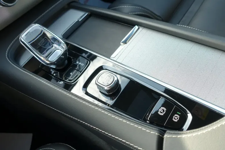 Volvo XC90 din 2024 cu 26.100 km - oferta VOL188001 - foto 15