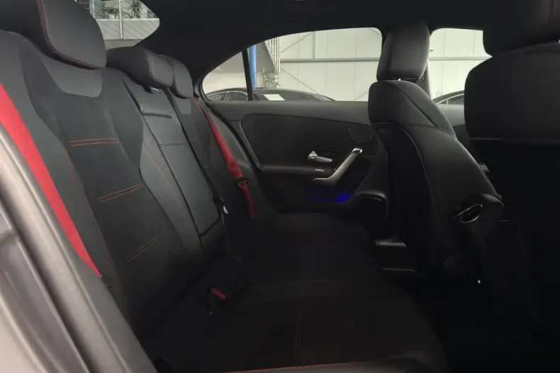 Mercedes-Benz A 35 AMG (Clasa A) din 2024 cu 21.415 km - oferta MER188006 - foto 15