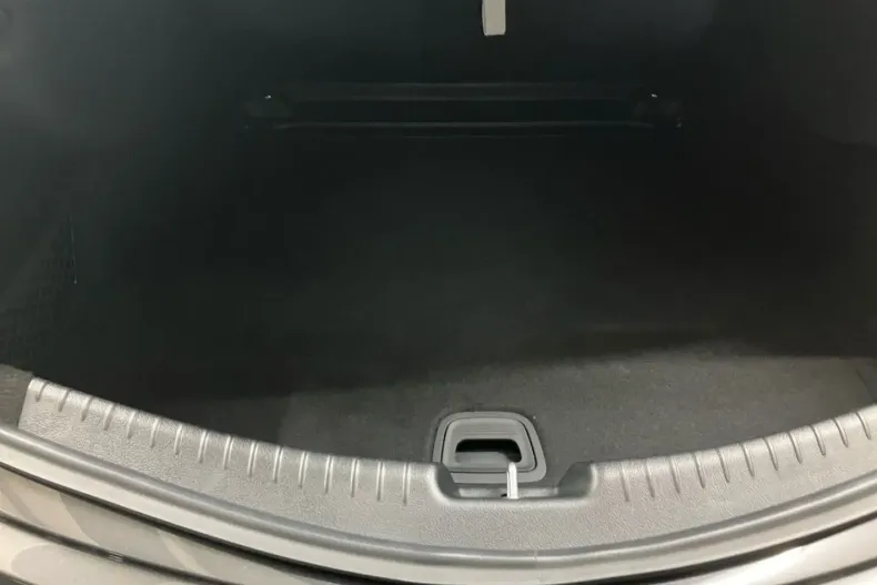 Mercedes-Benz CLE 200 (Clasa CLE) din 2024 cu 3.789 km - oferta MER188007 - foto 13