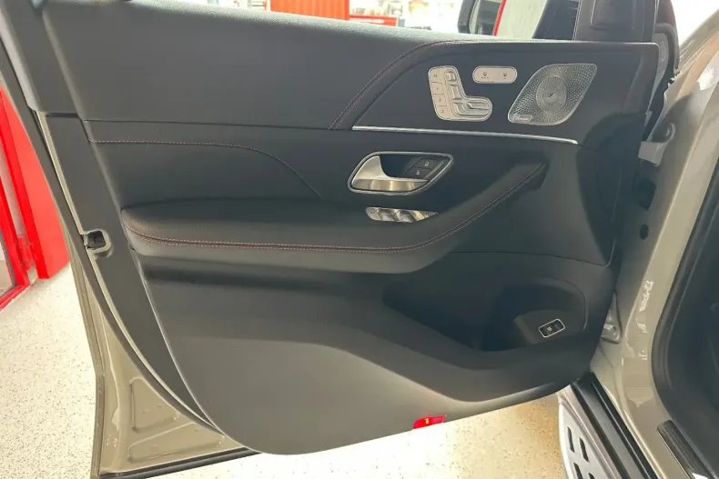 Mercedes-Benz GLE 53 AMG (Clasa GLE) din 2024 cu 18.700 km - oferta MER188009 - foto 16