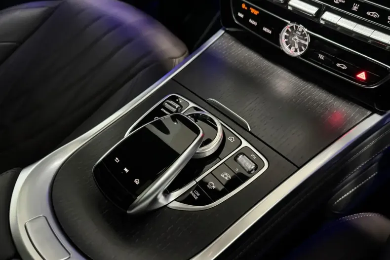 Mercedes-Benz G 63 AMG (Clasa G) din 2023 cu 8.900 km - oferta MER188033 - foto 18