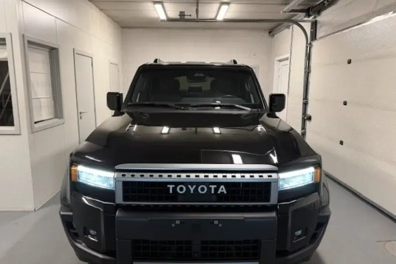 Toyota Land Cruiser din 2025 cu 56.000 km - oferta TOY188040 - foto 2