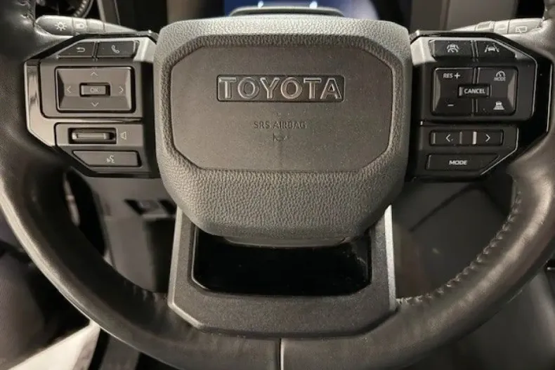 Toyota Land Cruiser din 2025 cu 56.000 km - oferta TOY188040 - foto 20