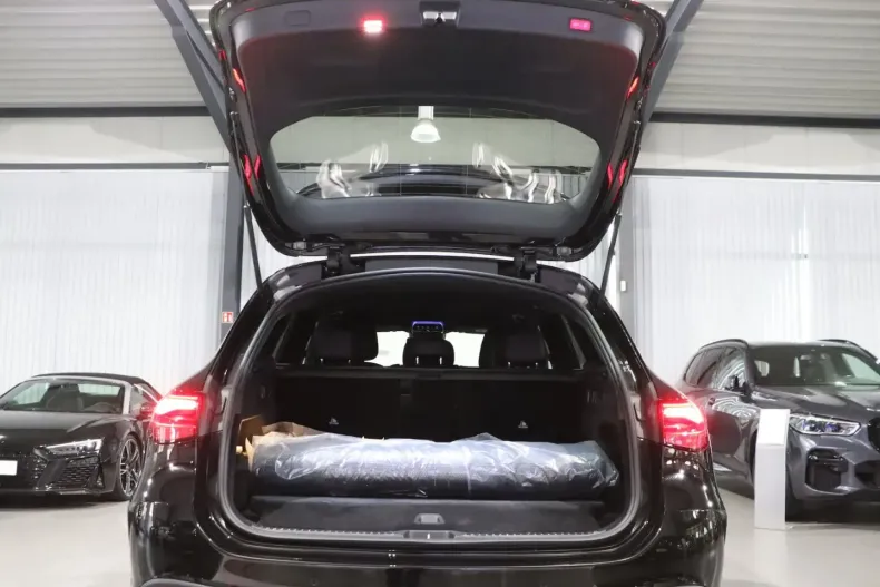 Mercedes-Benz GLC 300 (Clasa GLC) din 2024 cu 20.000 km - oferta MER188043 - foto 10