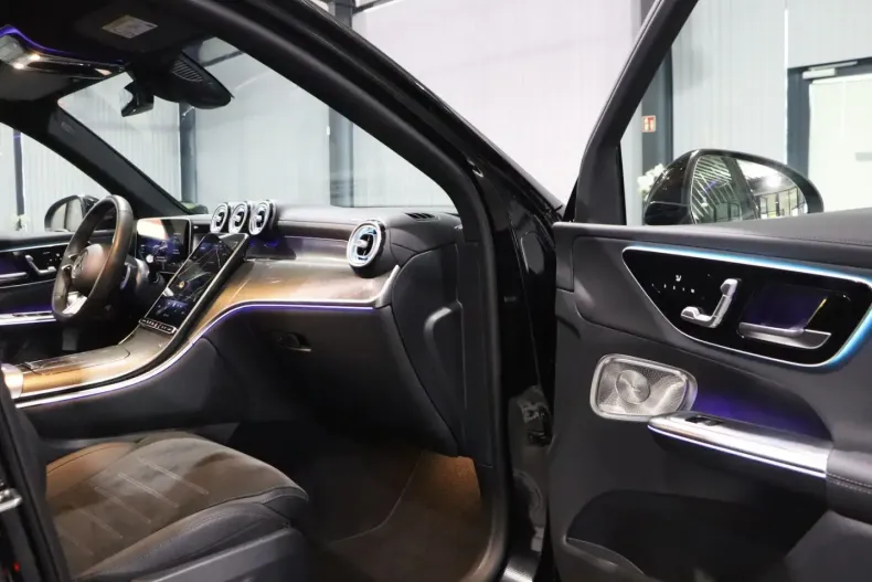 Mercedes-Benz GLC 300 (Clasa GLC) din 2024 cu 20.000 km - oferta MER188043 - foto 19