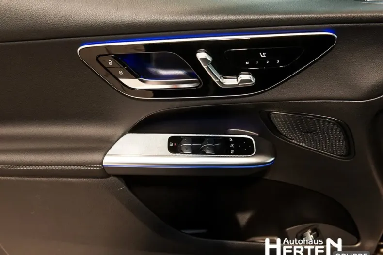 Mercedes-Benz GLC 300 (Clasa GLC) din 2024 cu 14.271 km - oferta MER188045 - foto 9