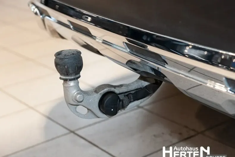 Mercedes-Benz GLC 300 (Clasa GLC) din 2024 cu 14.271 km - oferta MER188045 - foto 16