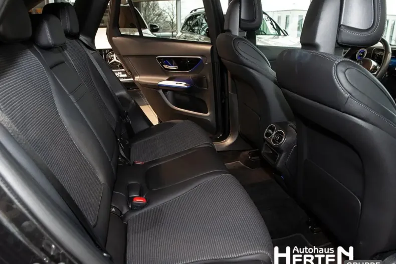 Mercedes-Benz GLC 300 (Clasa GLC) din 2024 cu 14.271 km - oferta MER188045 - foto 17